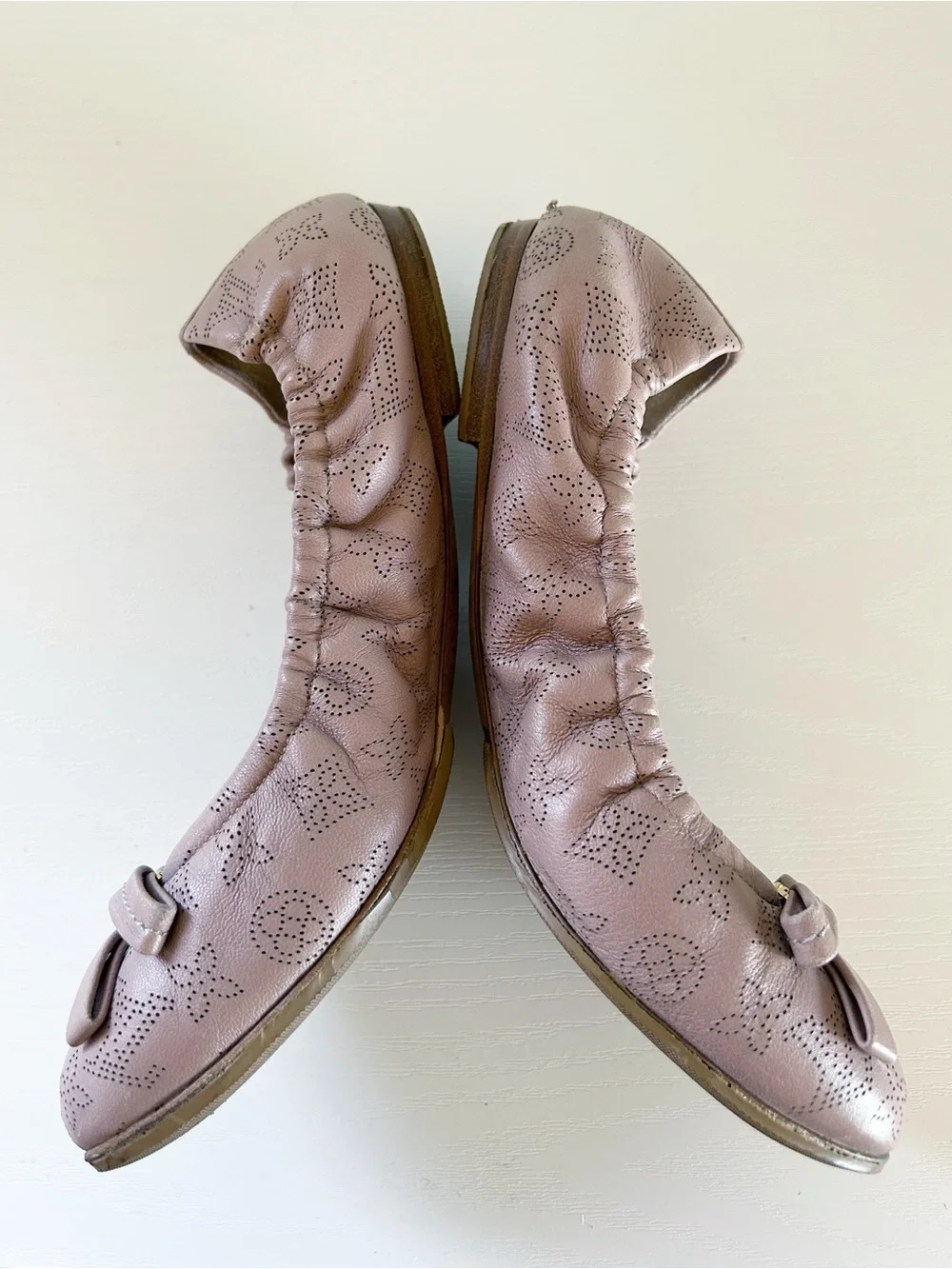 Louis Vuitton Pink Monogram Ballet Flats Size EU 37 Bow Logo